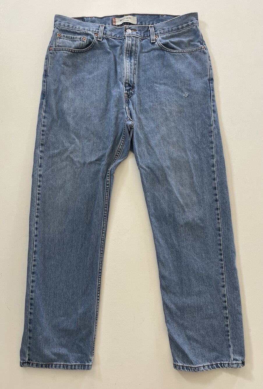 Men's Levi's 505 Blue Jeans Regular Fit 38x32 (Actual 36x31) Med Wash Mid Rise